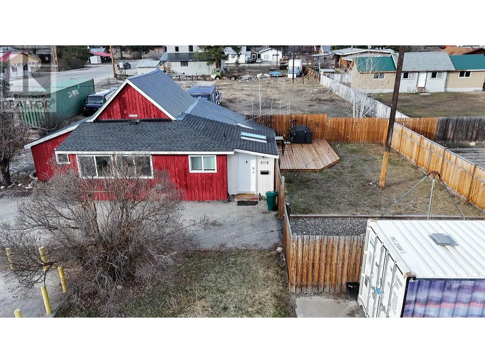 5844 Highway 33