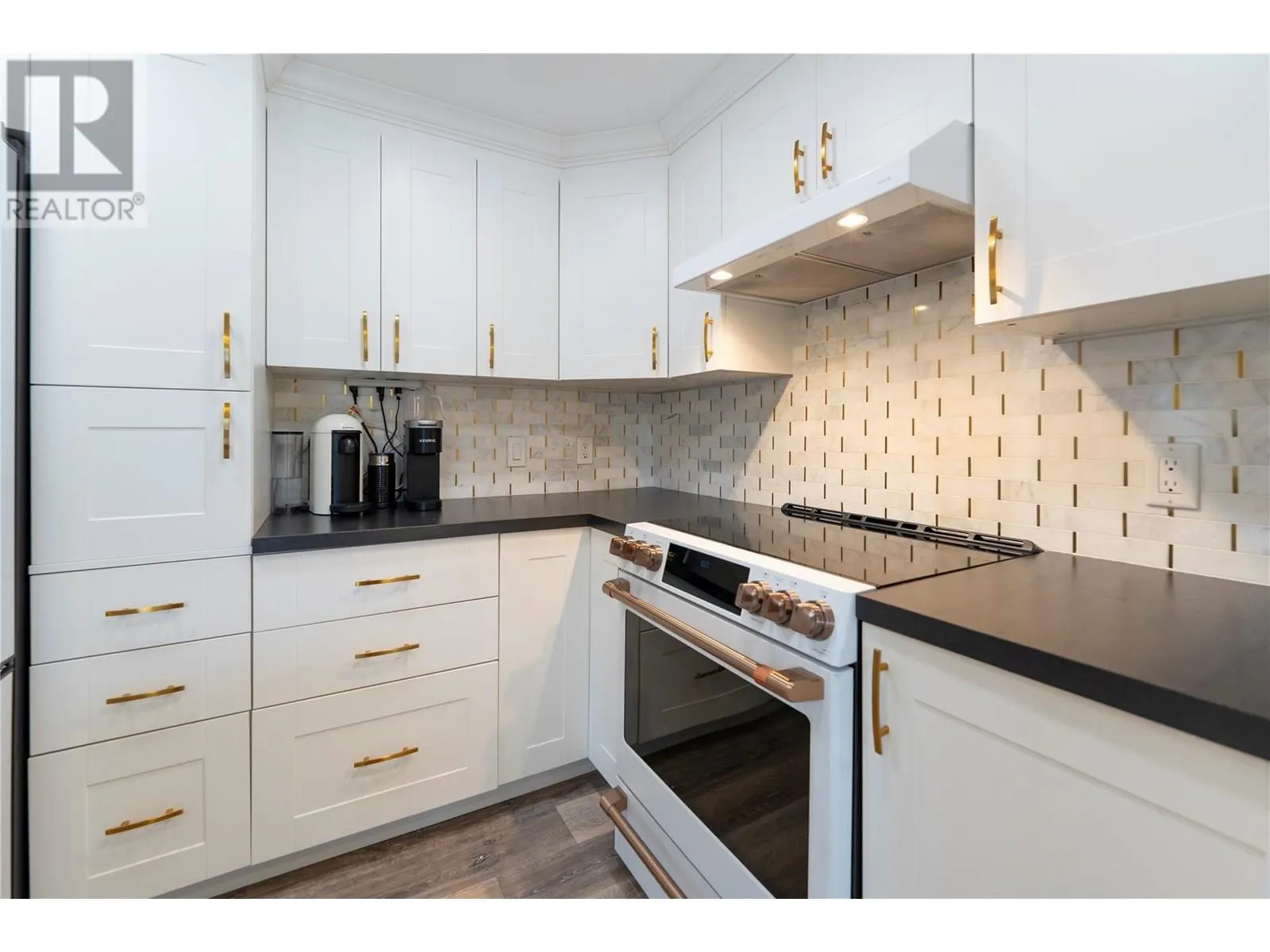 1860 Boucherie Road Unit# 108