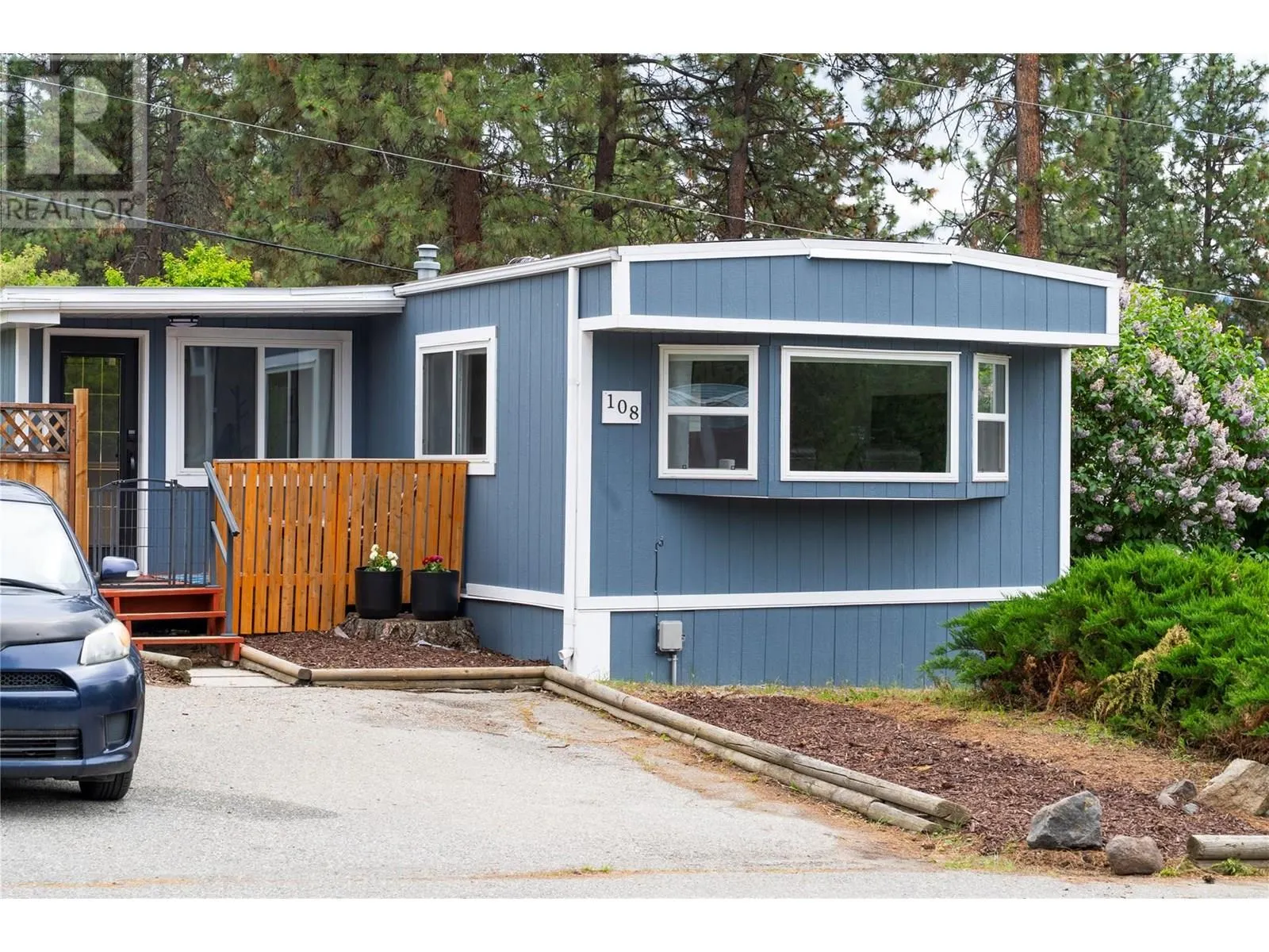 1860 Boucherie Road Unit# 108