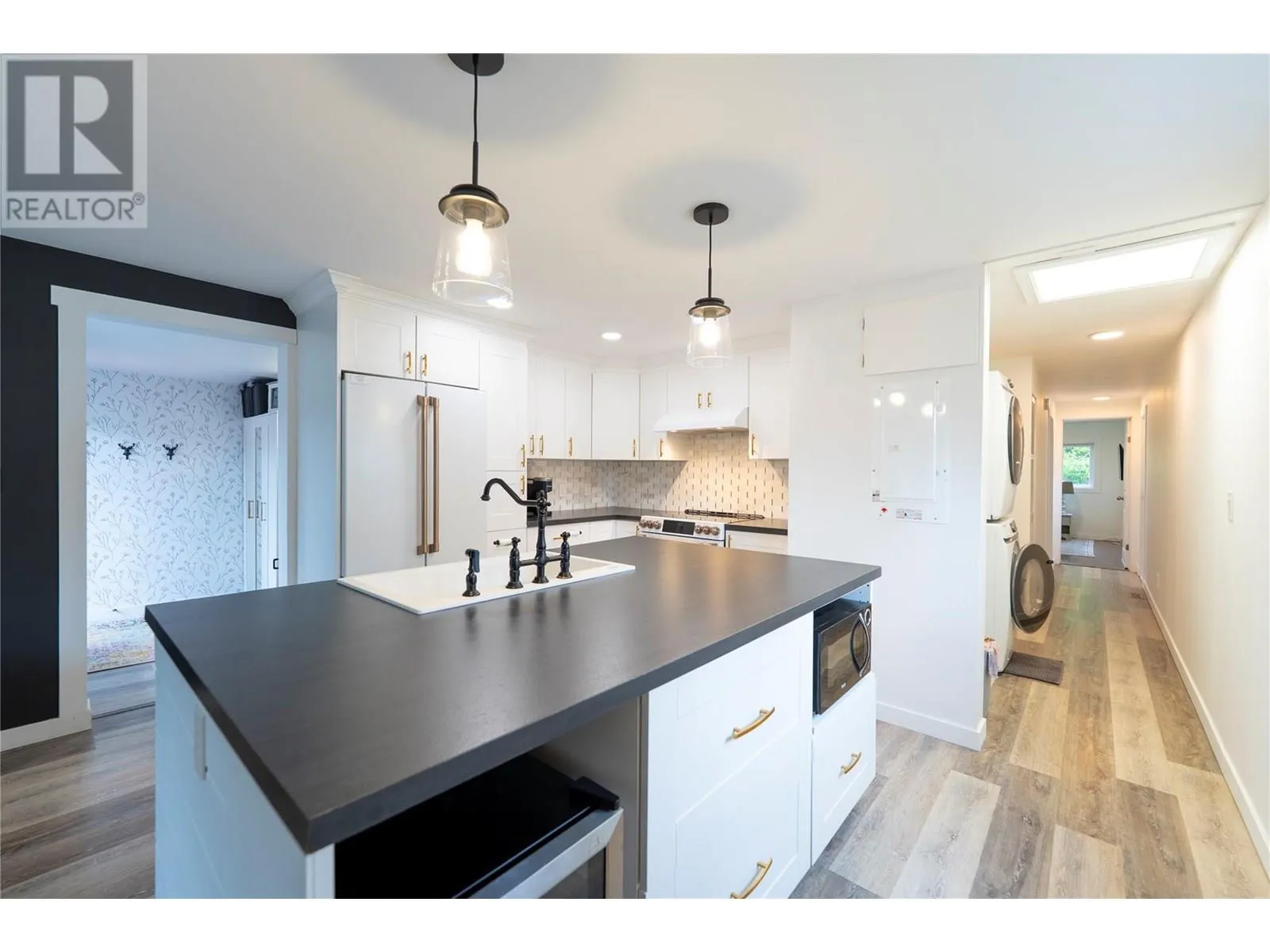 1860 Boucherie Road Unit# 108