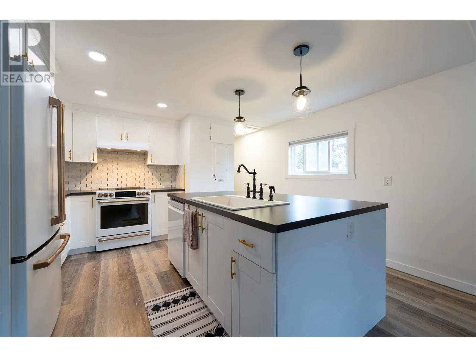 1860 Boucherie Road Unit# 108