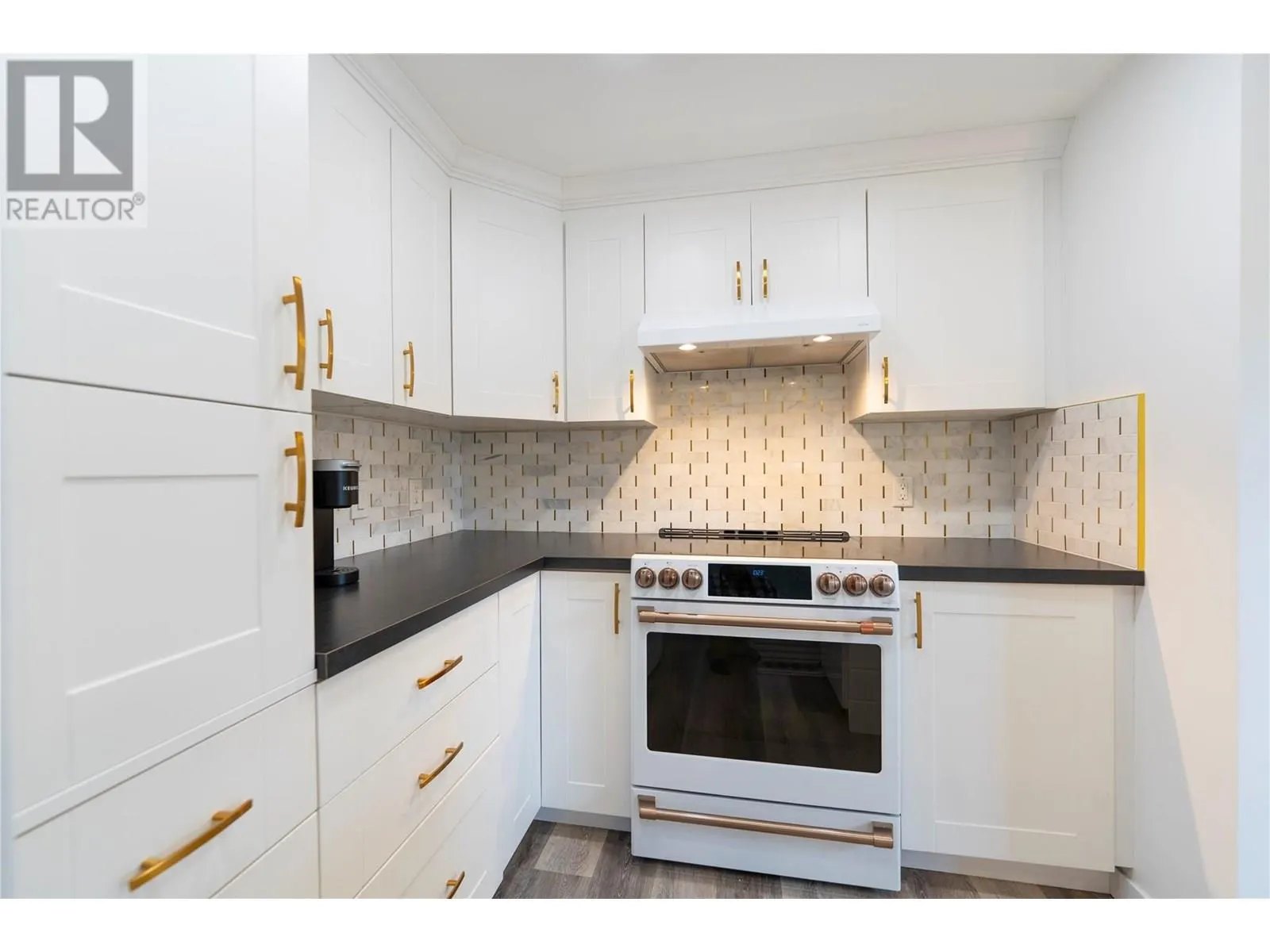 1860 Boucherie Road Unit# 108