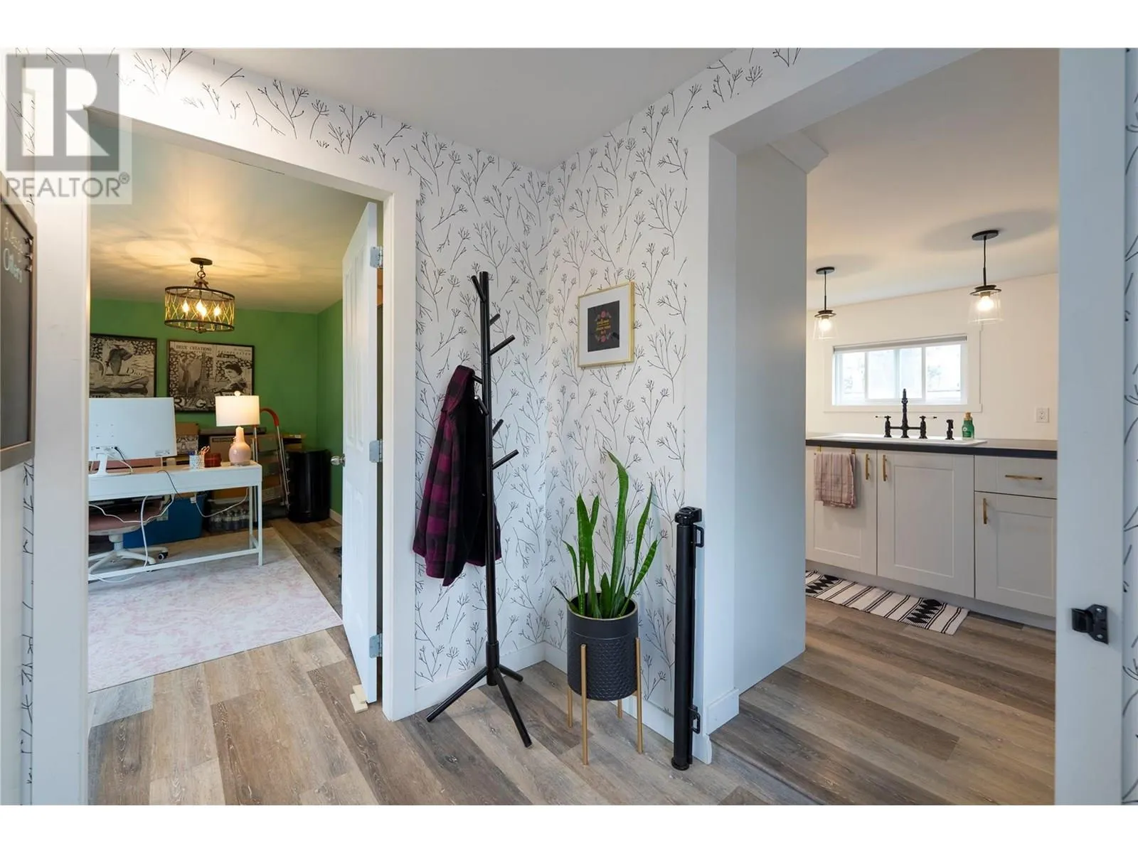 1860 Boucherie Road Unit# 108