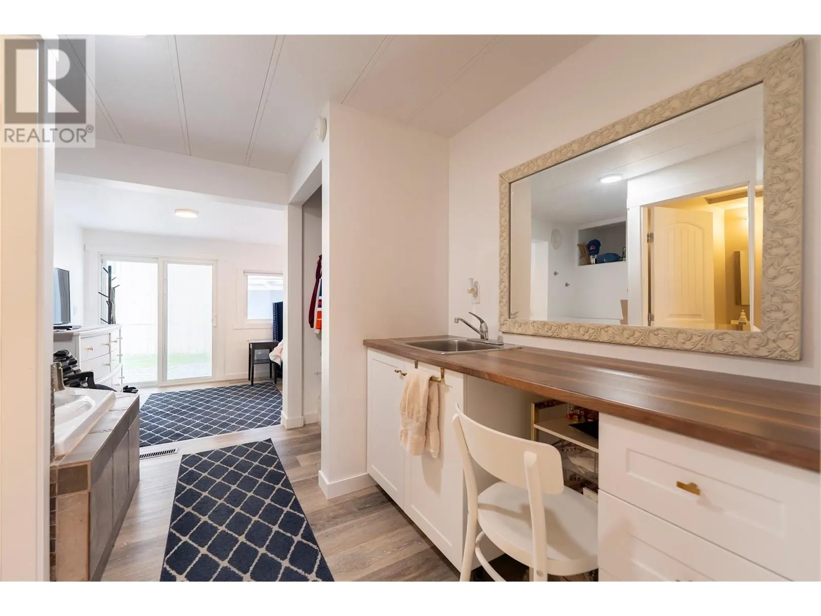 1860 Boucherie Road Unit# 108