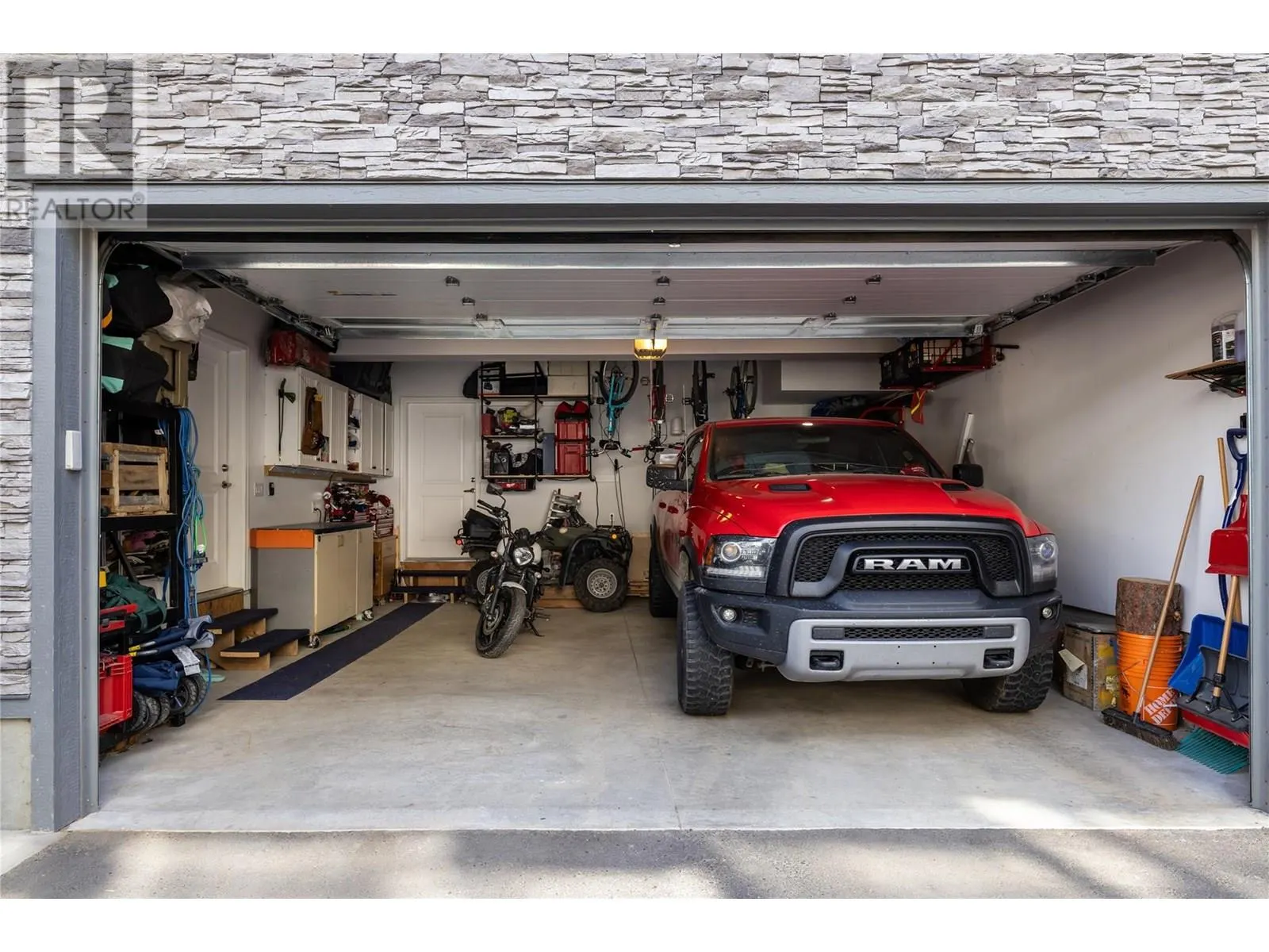 2893 Robinson Road Unit# 13
