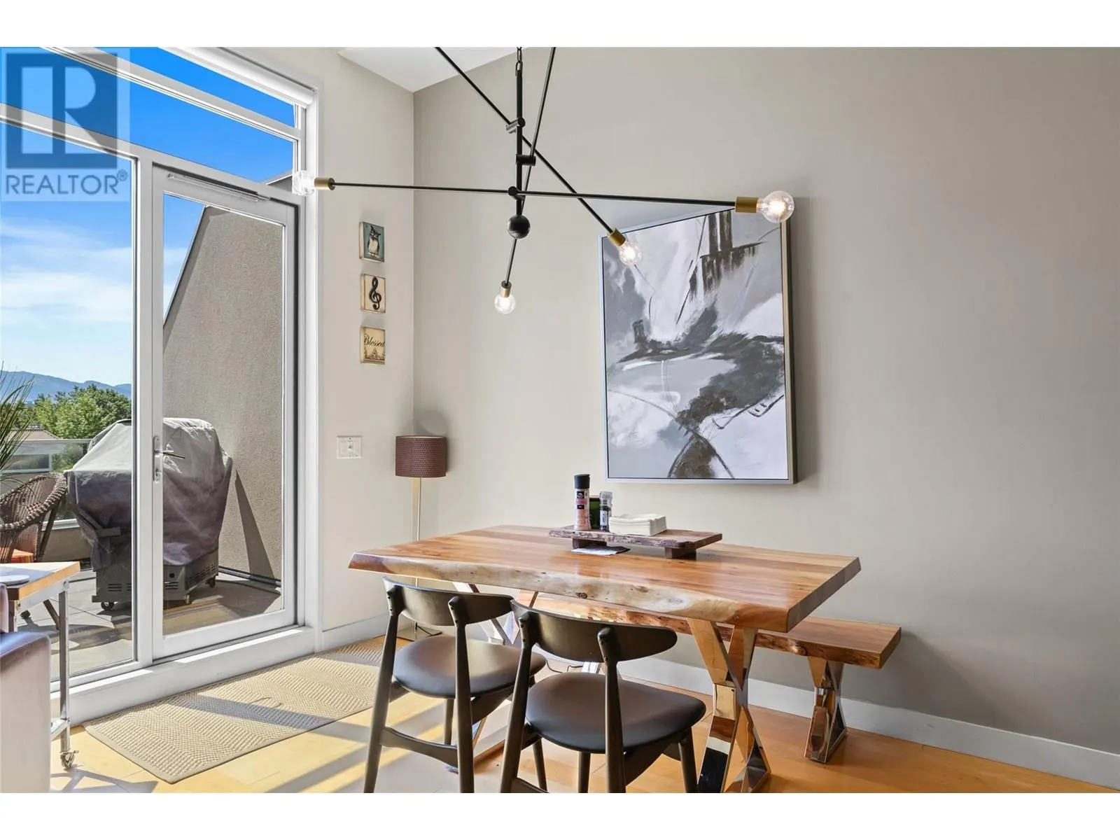1495 Graham Street Unit# 406