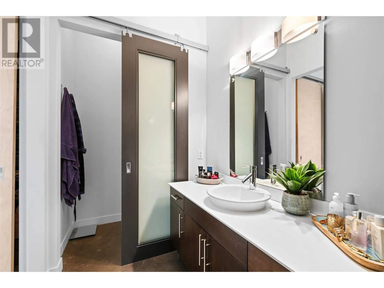1495 Graham Street Unit# 406