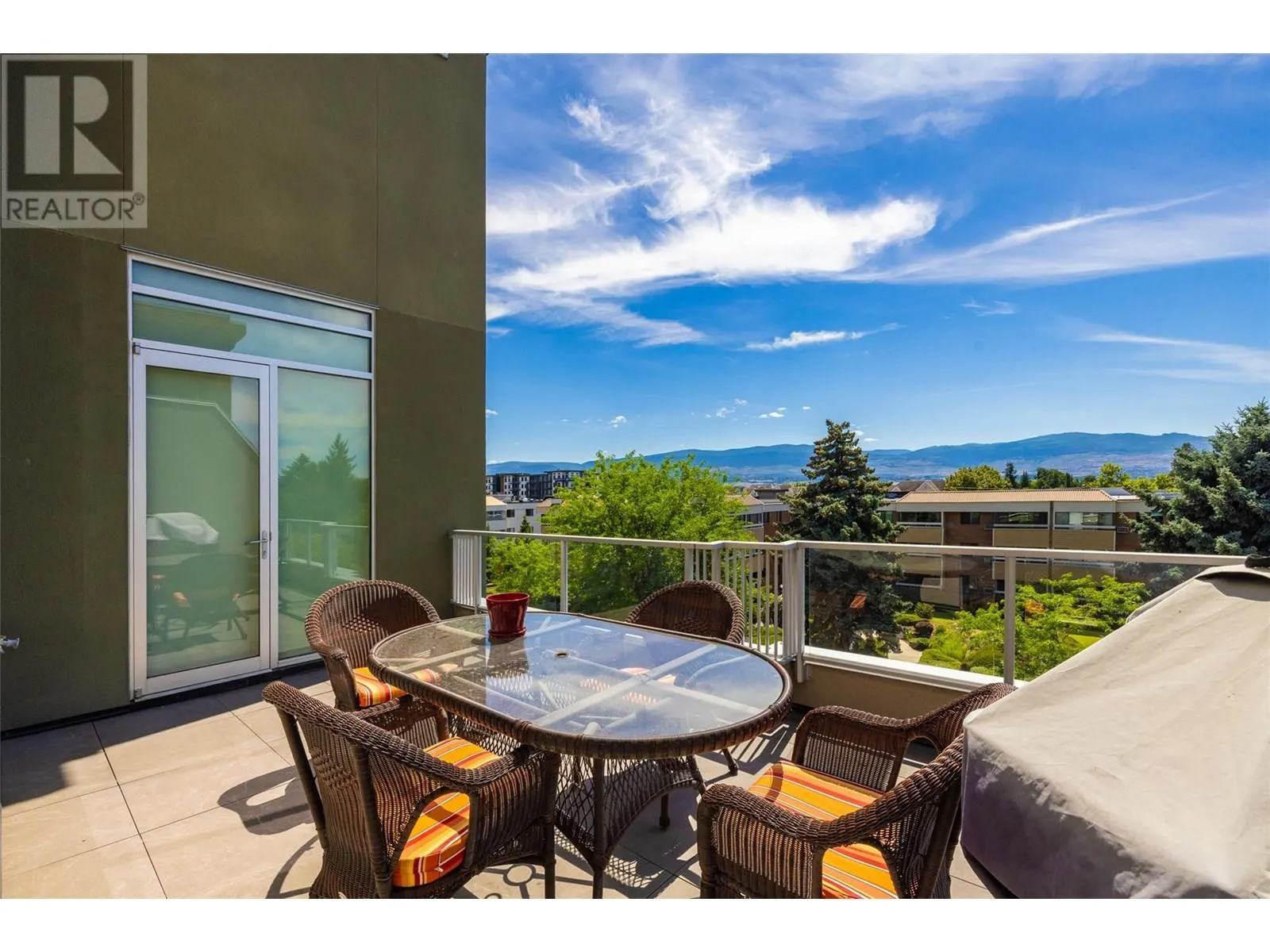 1495 Graham Street Unit# 406