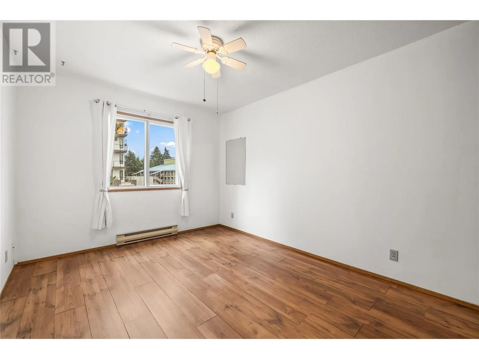 1610 Gordon Drive Unit# 207