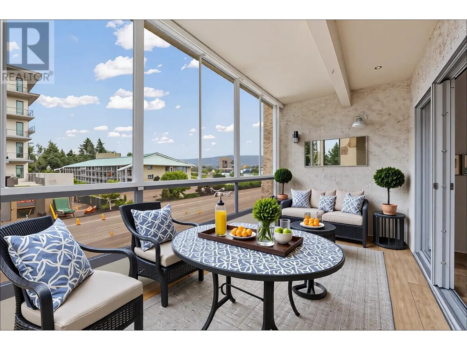 1610 Gordon Drive Unit# 207