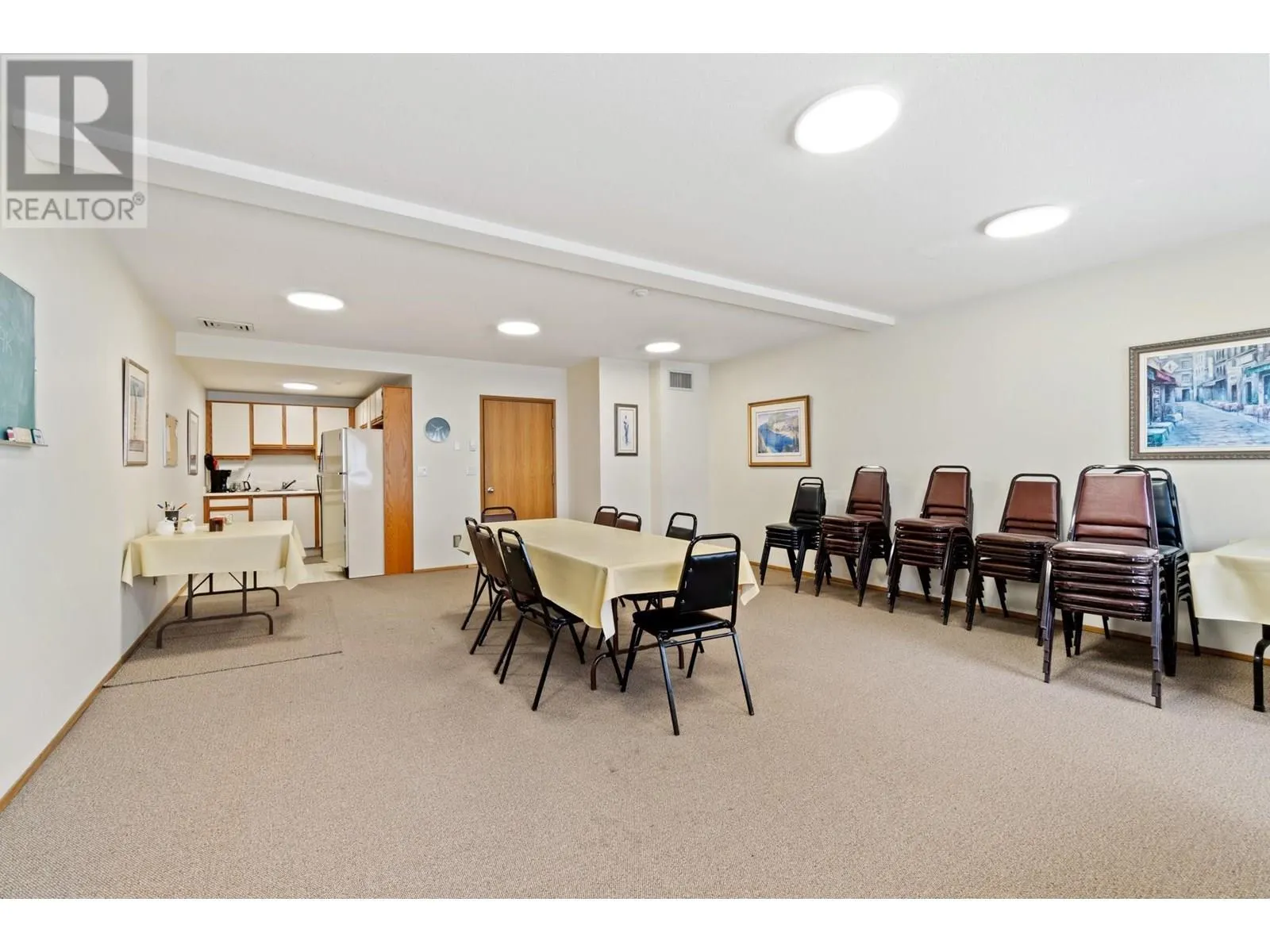 1610 Gordon Drive Unit# 207