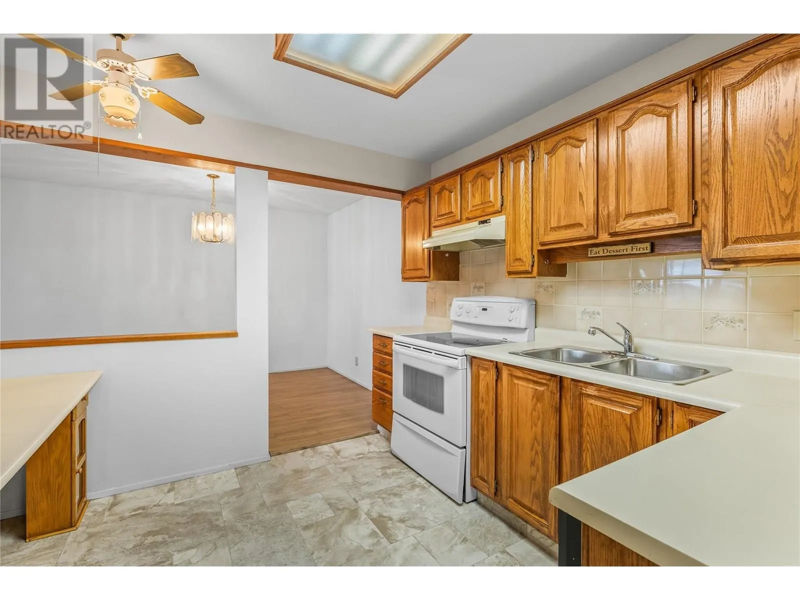 1610 Gordon Drive Unit# 207