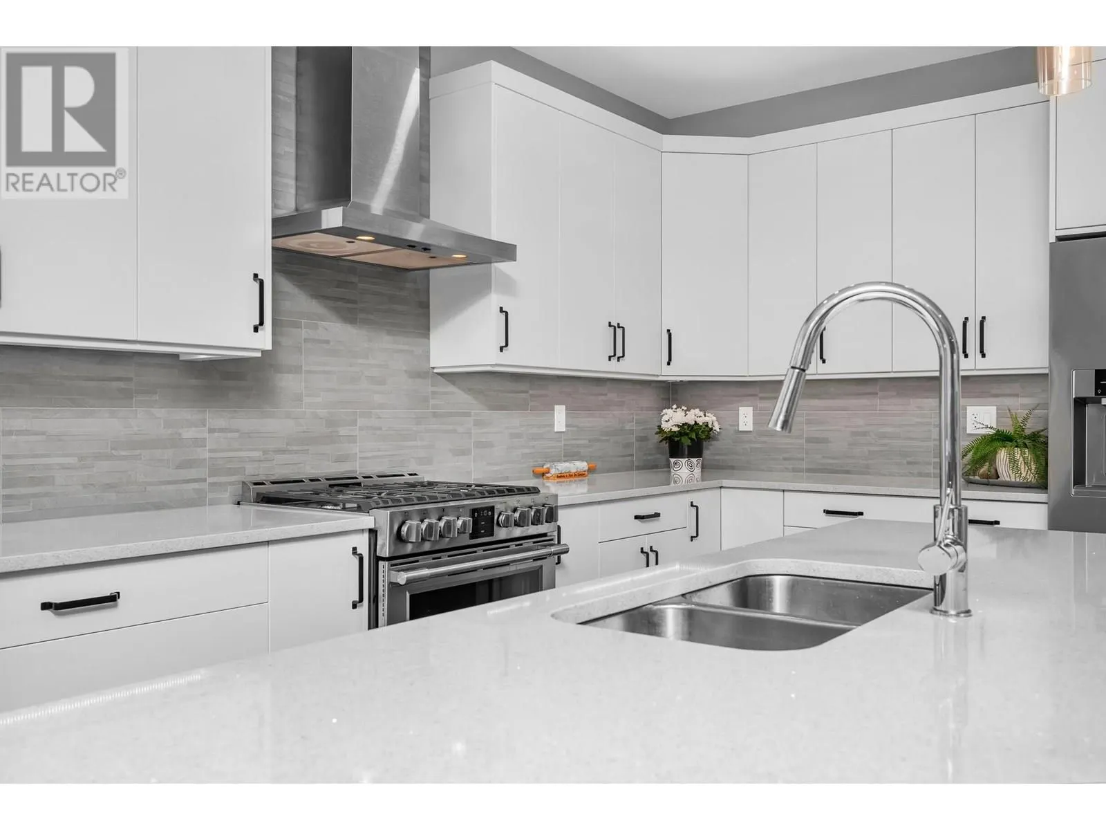 7760 Okanagan Landing Road Unit# 132