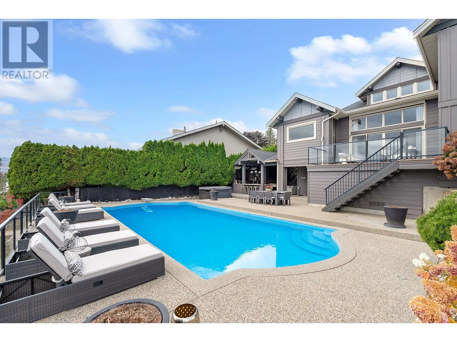 2305 Bridgeview Road