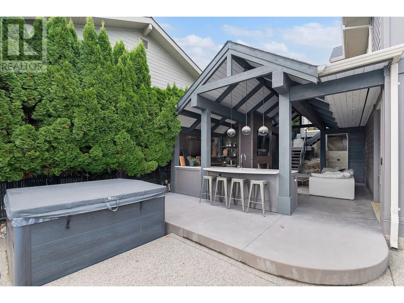 2305 Bridgeview Road
