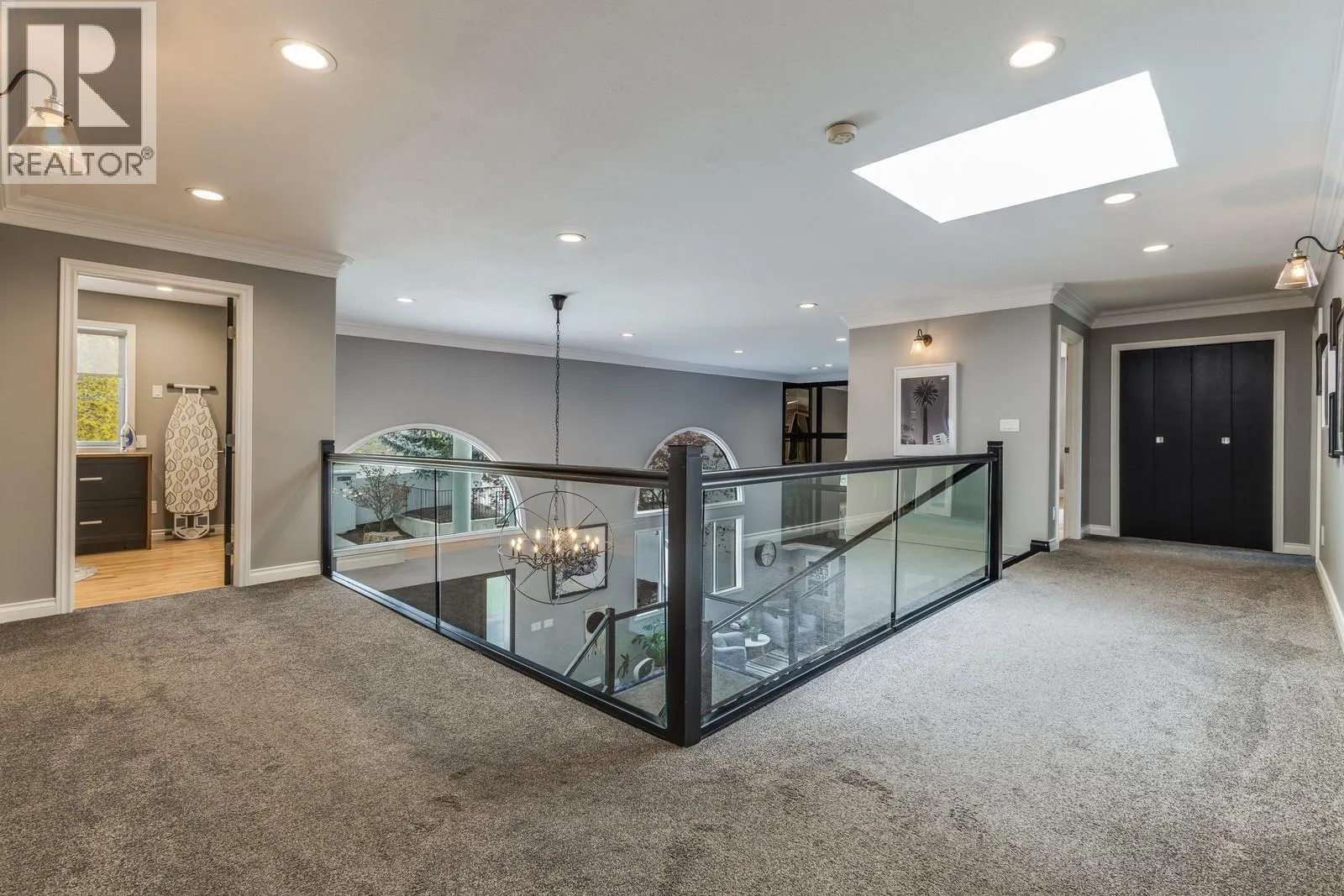 4812 Lakeshore Place