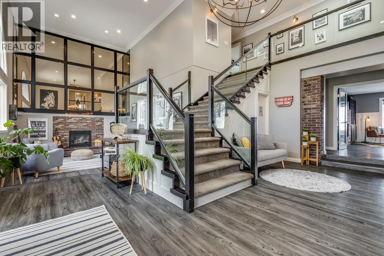 4812 Lakeshore Place