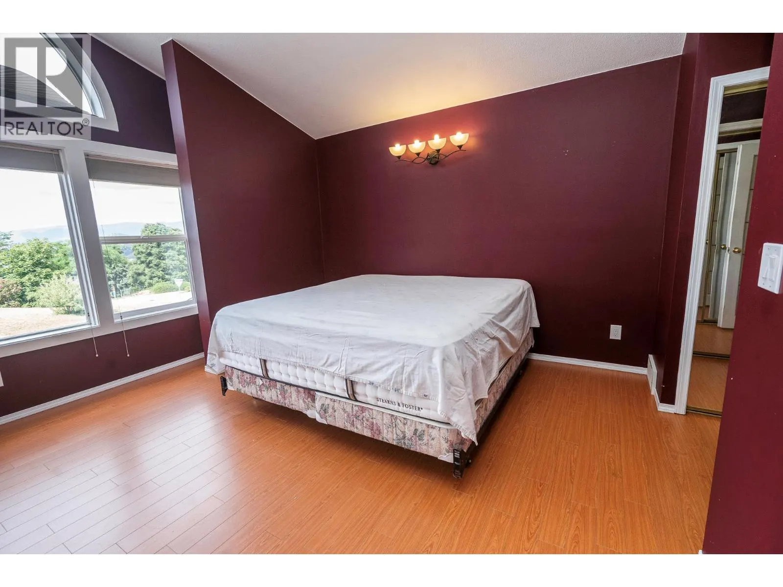 995 Sutcliffe Court