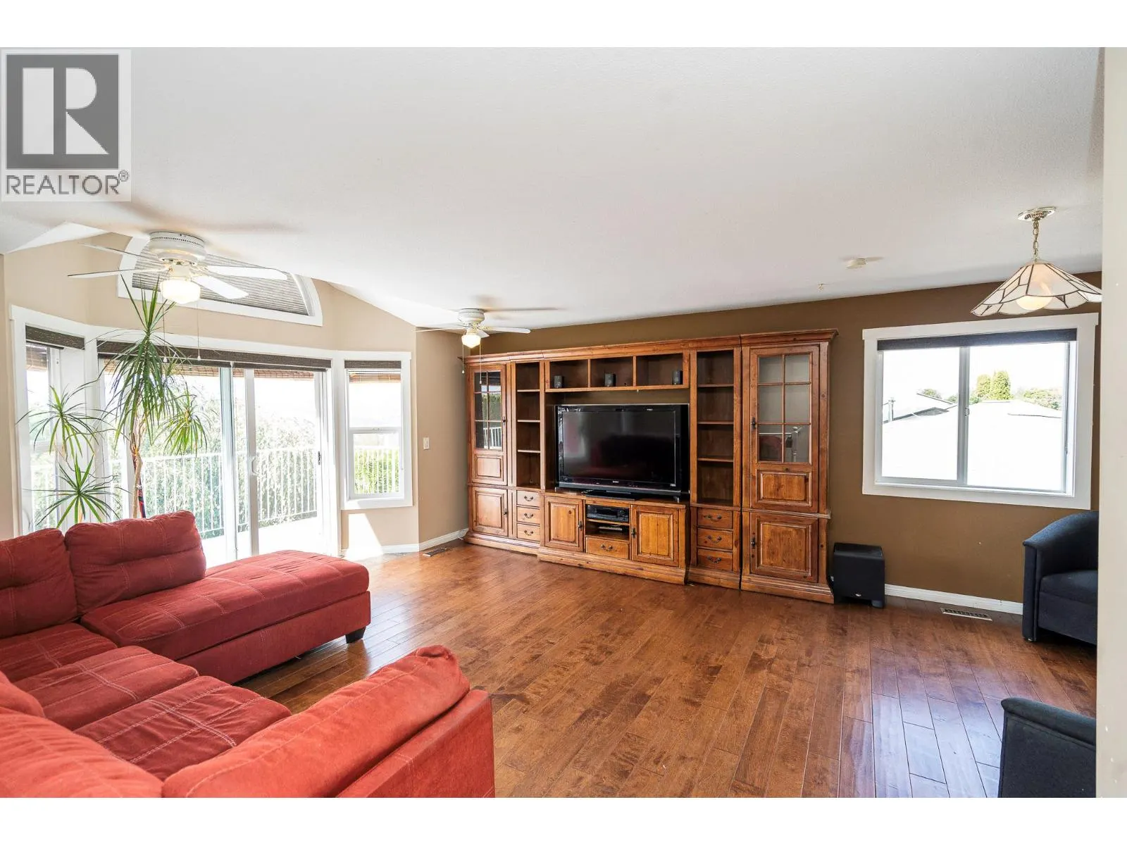 995 Sutcliffe Court
