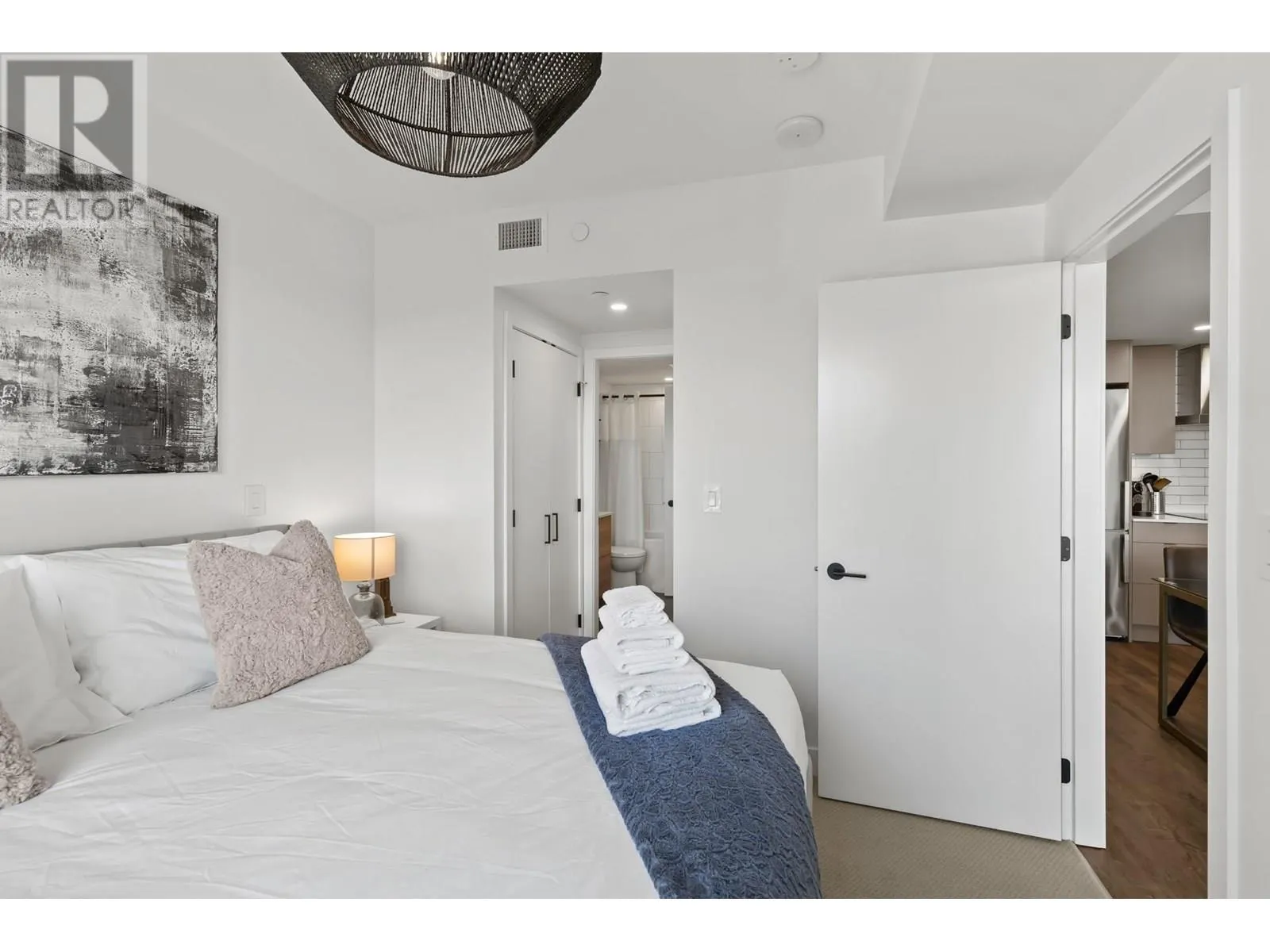 1471 St Paul Street Unit# 1007