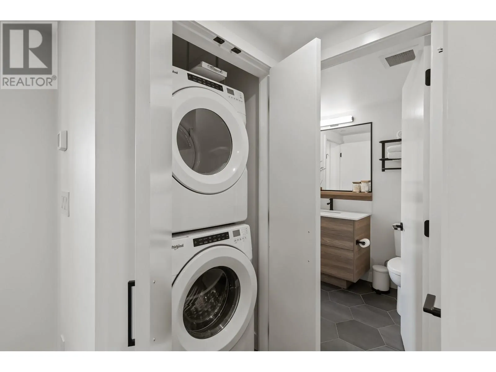 1471 St Paul Street Unit# 1007