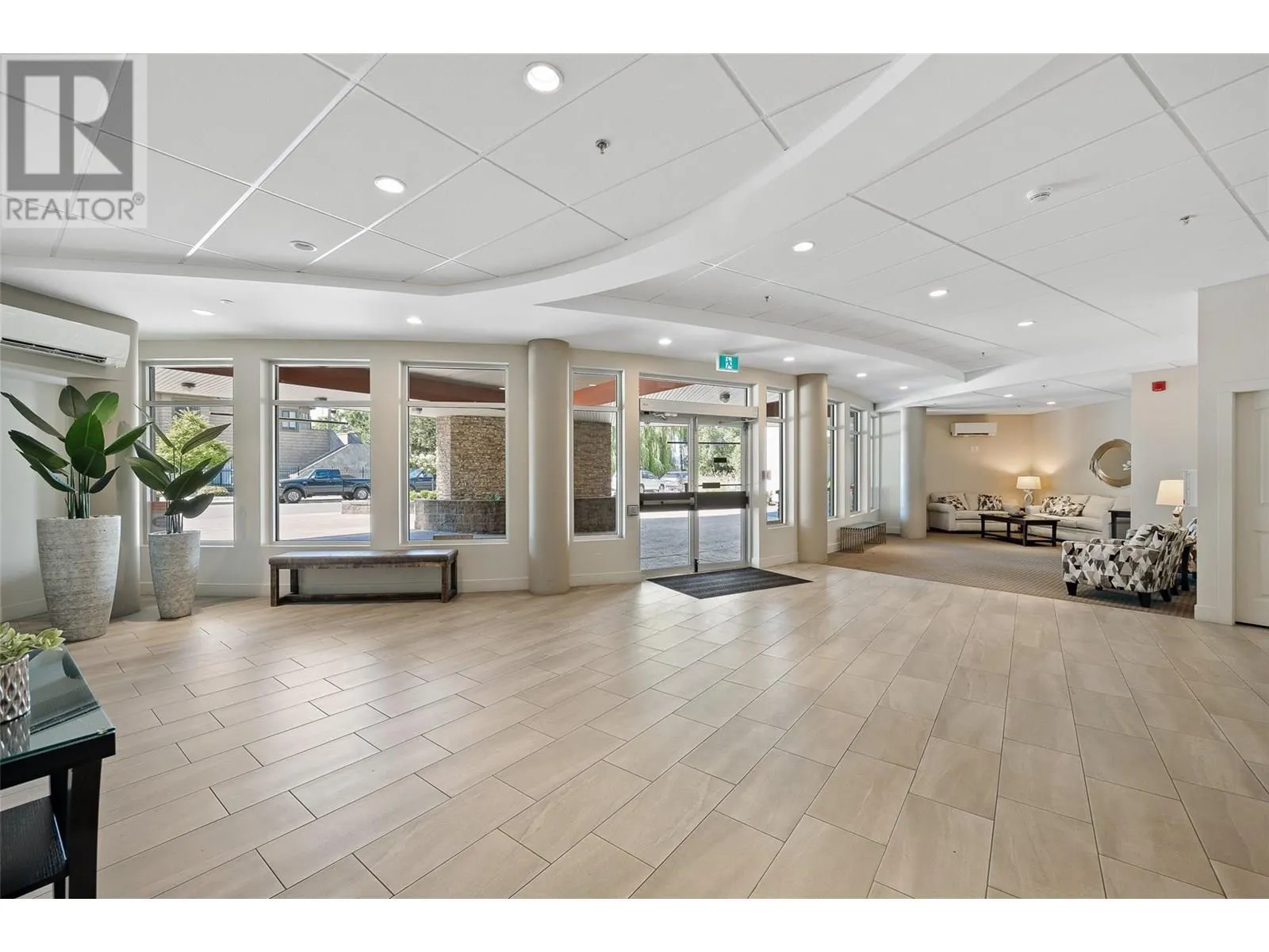 3865 Truswell Road Unit# 204