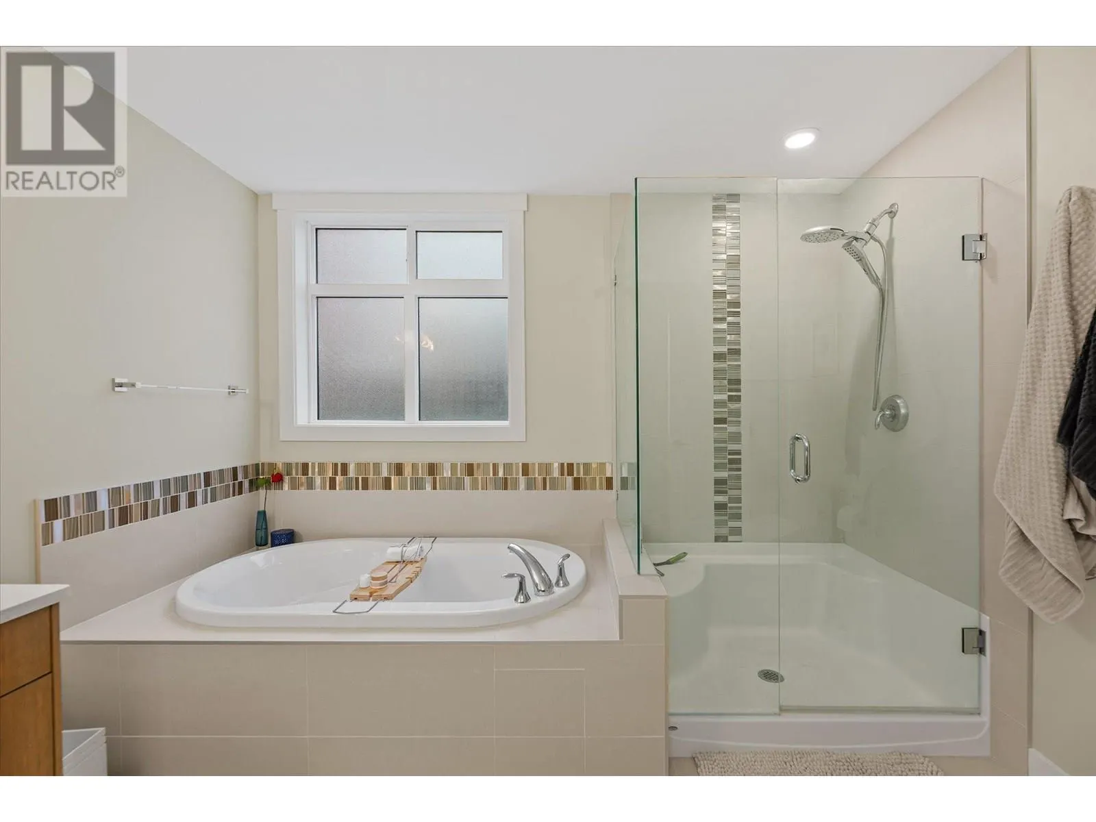 3865 Truswell Road Unit# 204