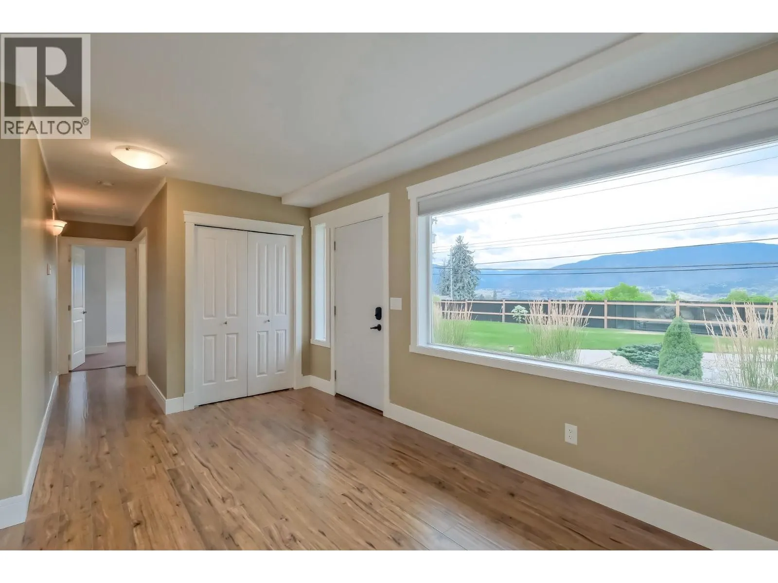 260 Upper Bench Road North