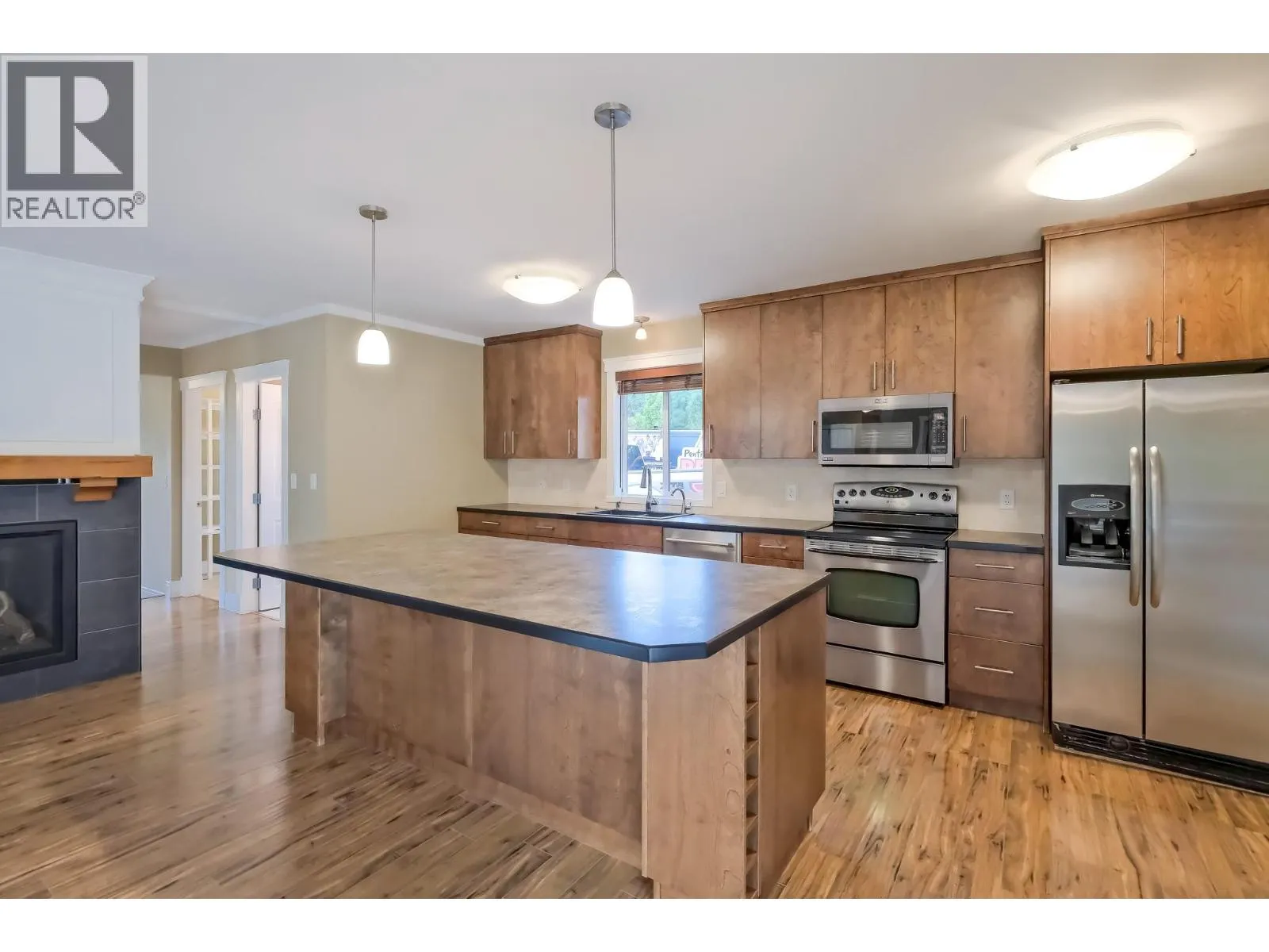 260 Upper Bench Road North