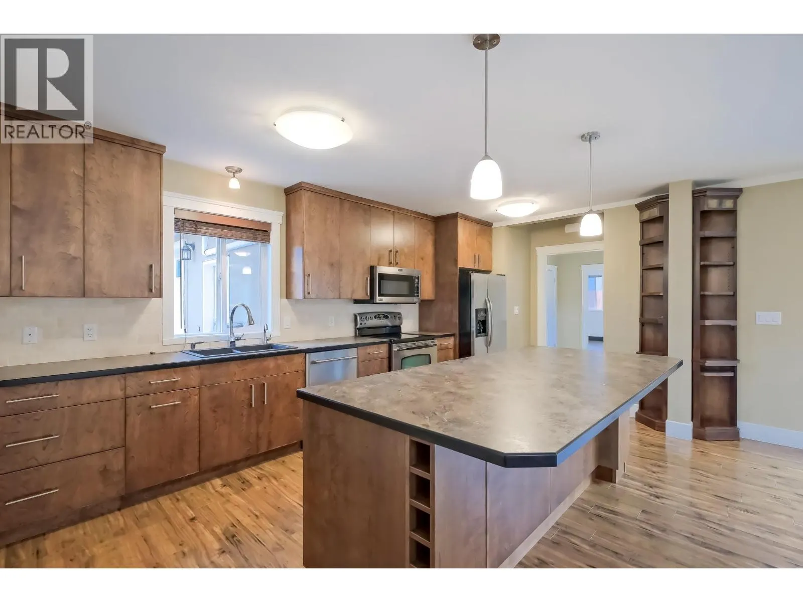 260 Upper Bench Road North