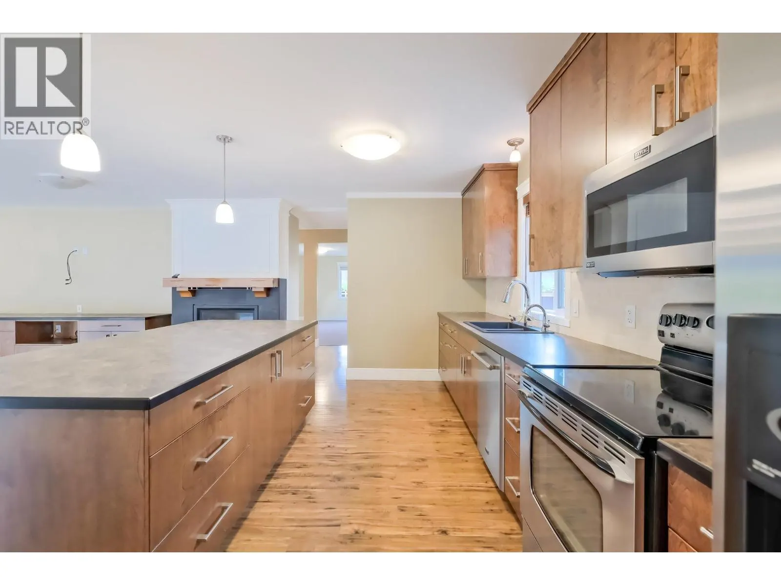 260 Upper Bench Road North