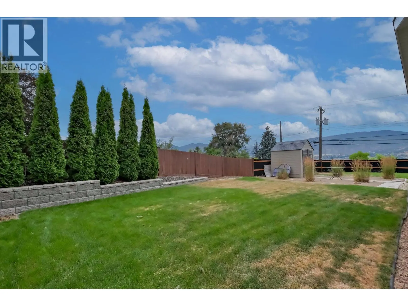 260 Upper Bench Road North