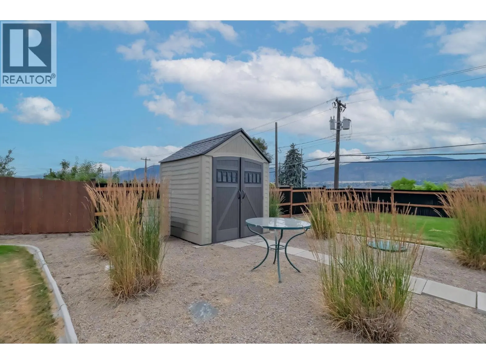260 Upper Bench Road North