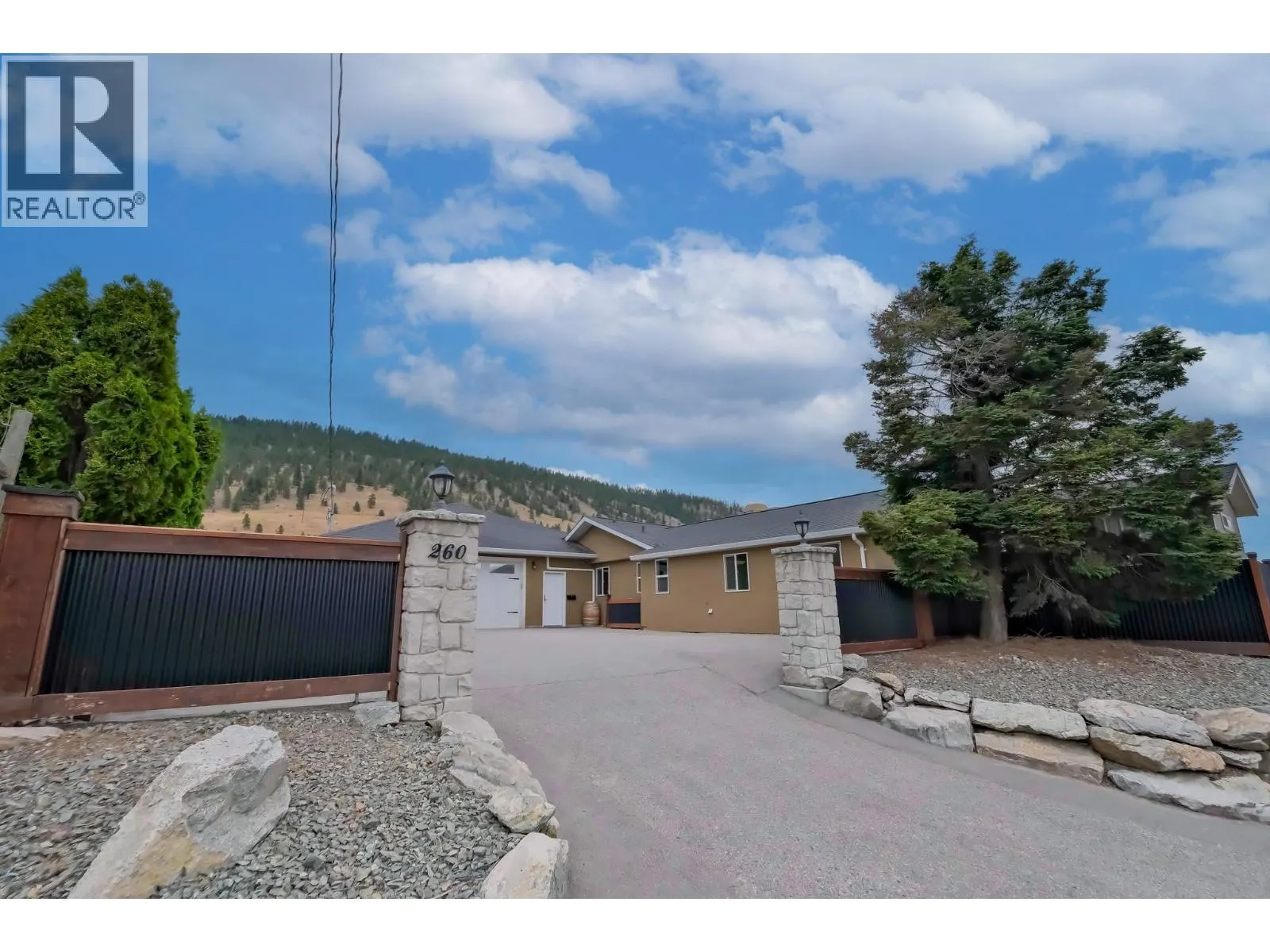 260 Upper Bench Road North