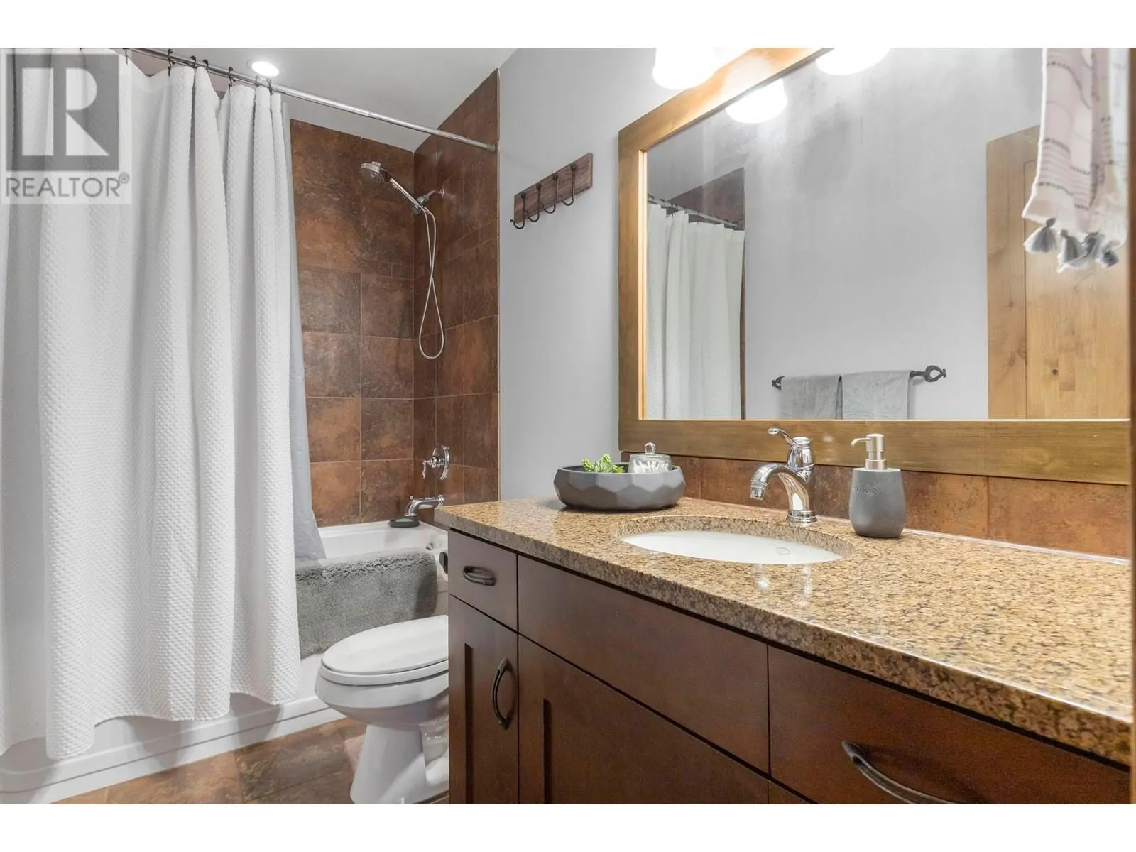 5895 Snow Pines Way Unit# 1