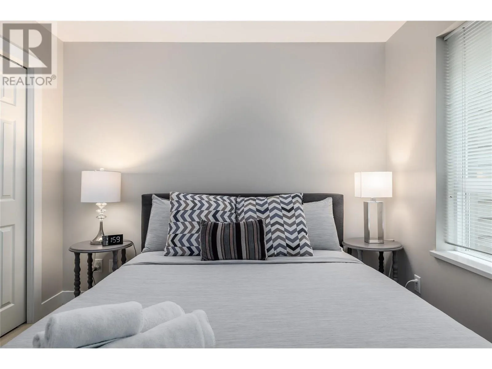 1093 Sunset Drive Unit# 105