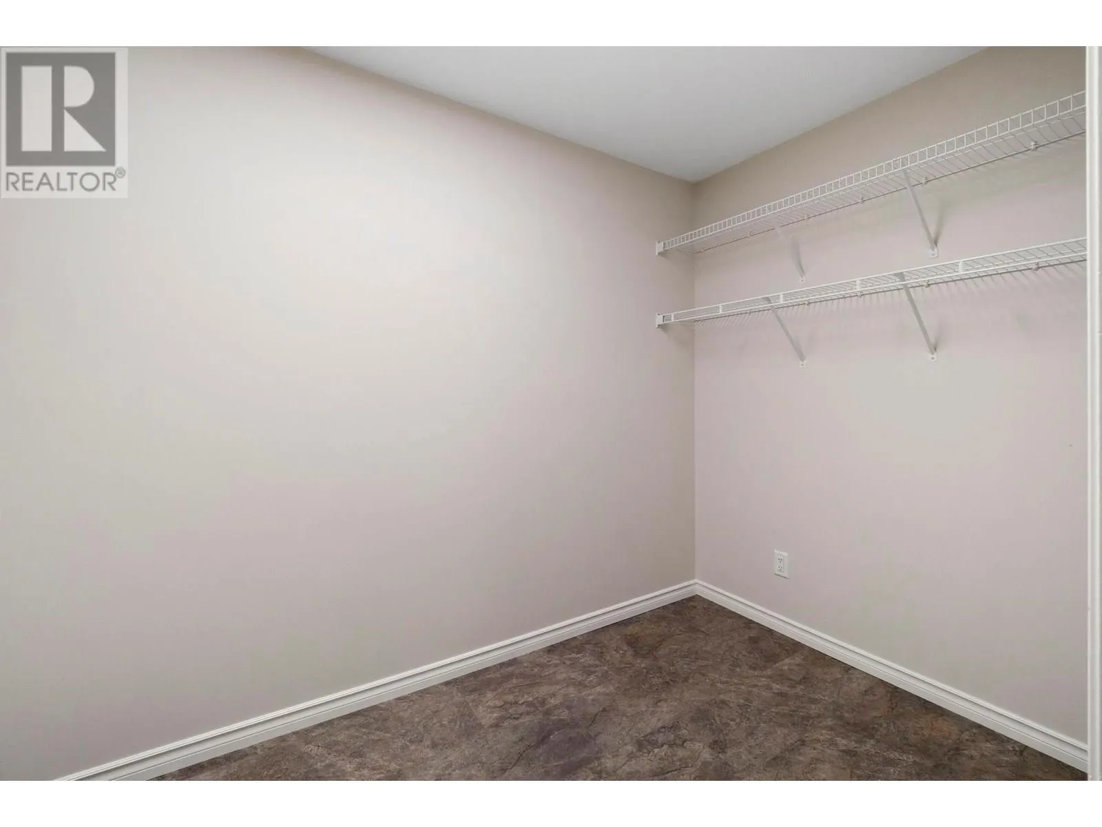 680 Valley Road Unit# 52