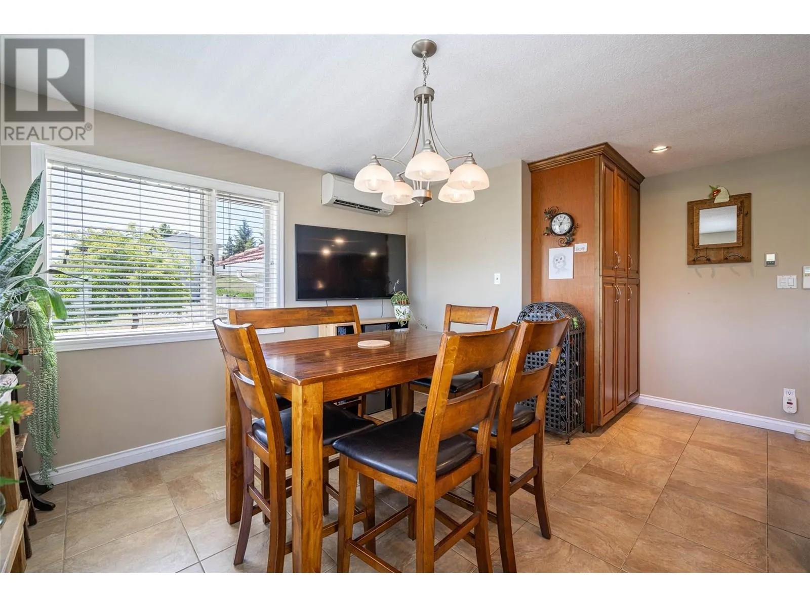 160 Overlook Place