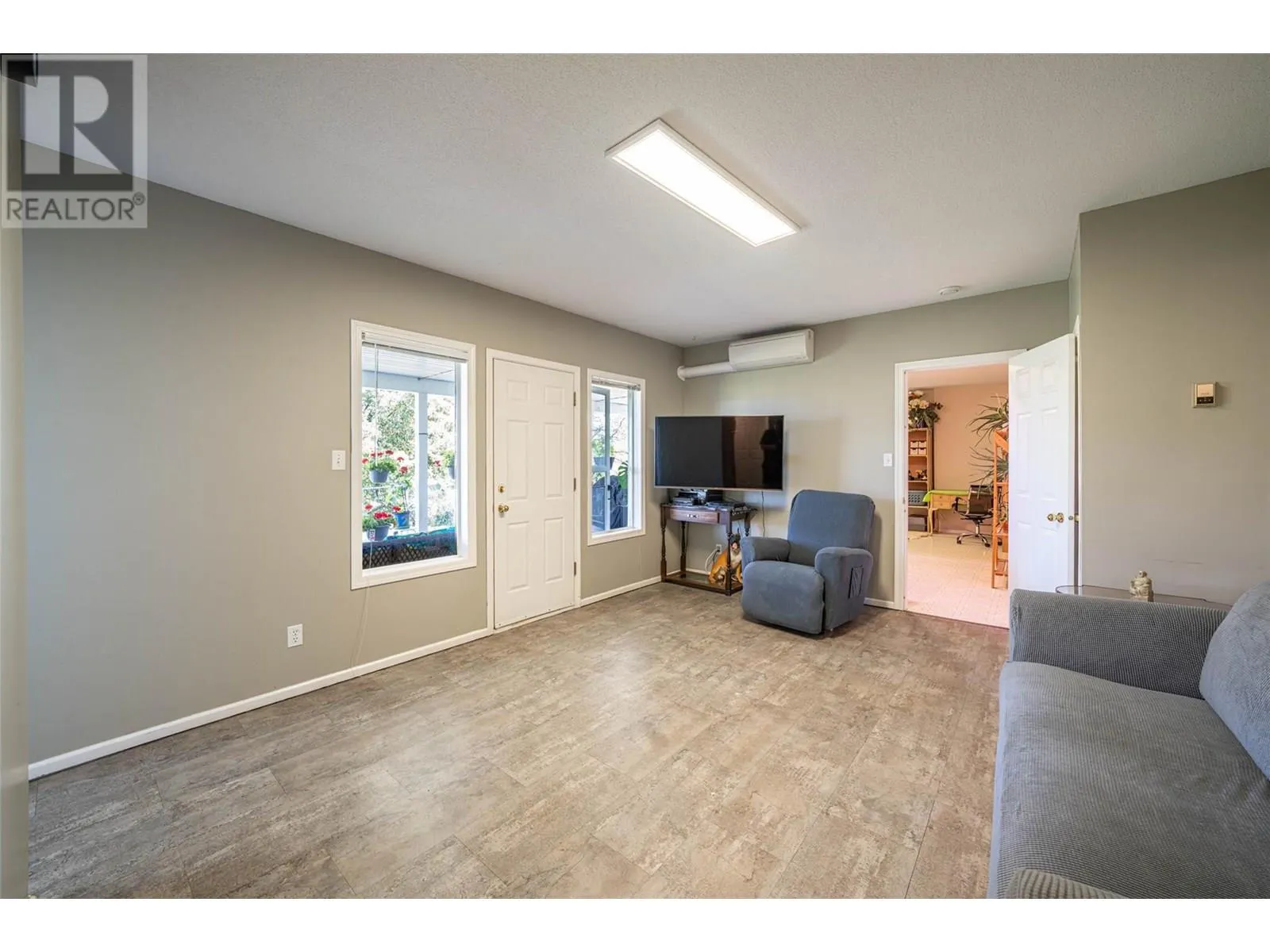 160 Overlook Place