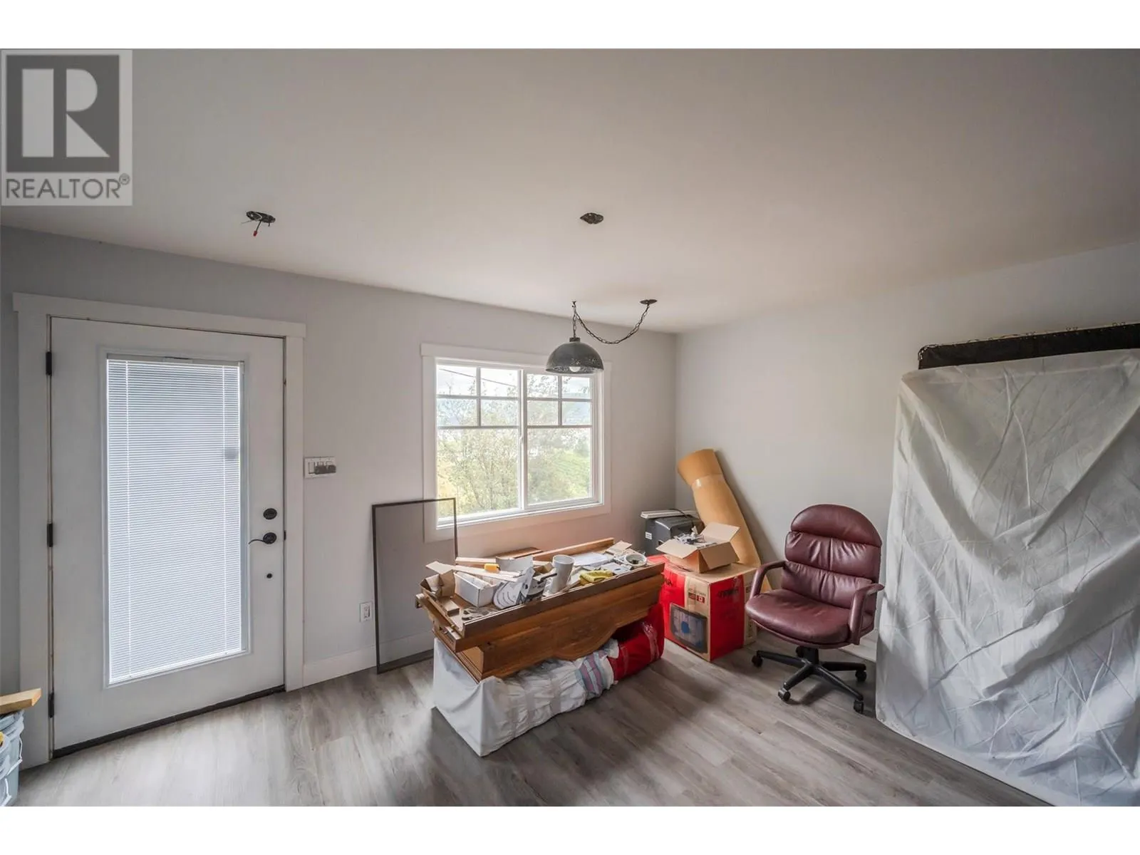 100 Larch Avenue