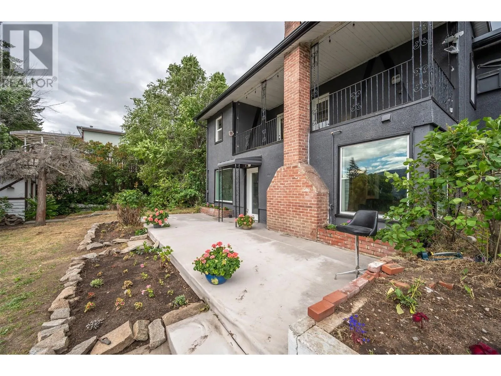 100 Larch Avenue