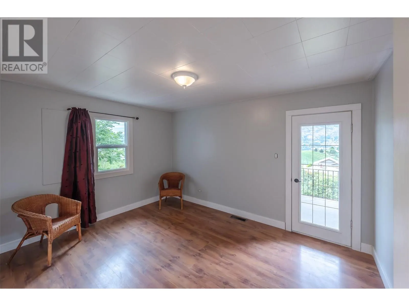 100 Larch Avenue
