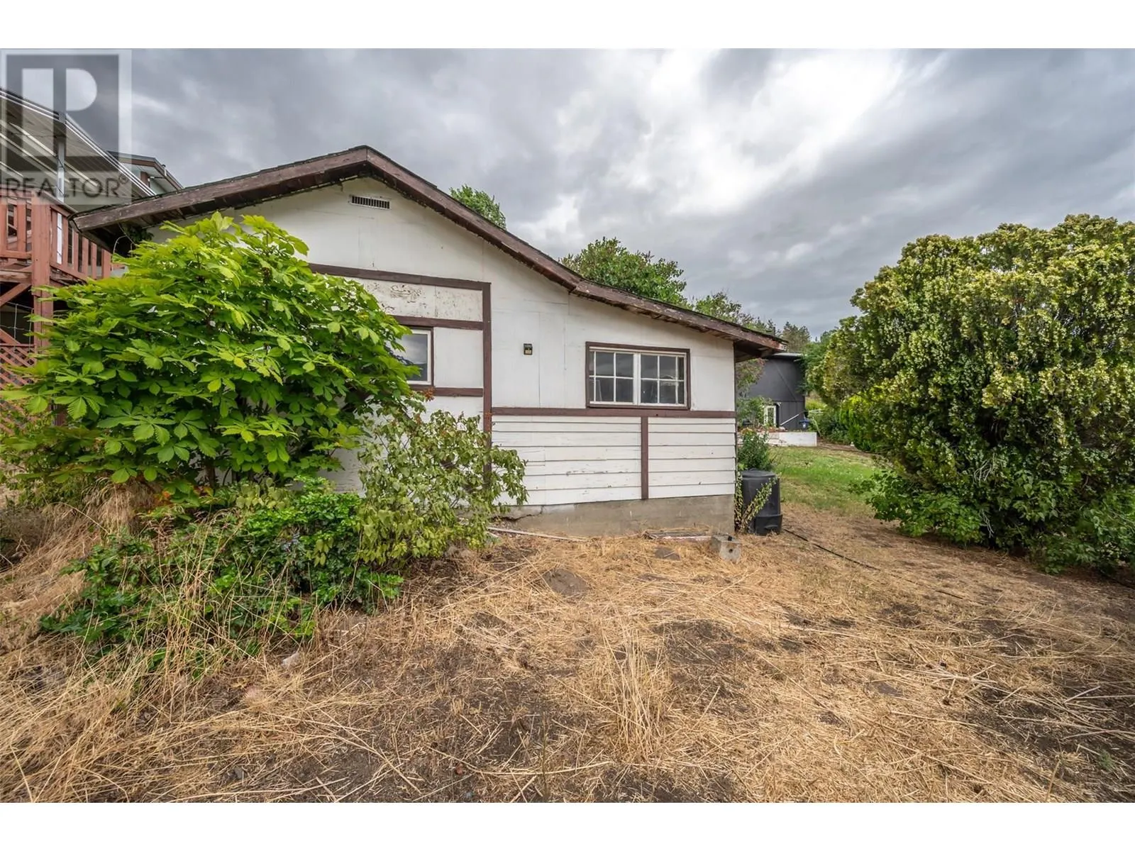 100 Larch Avenue
