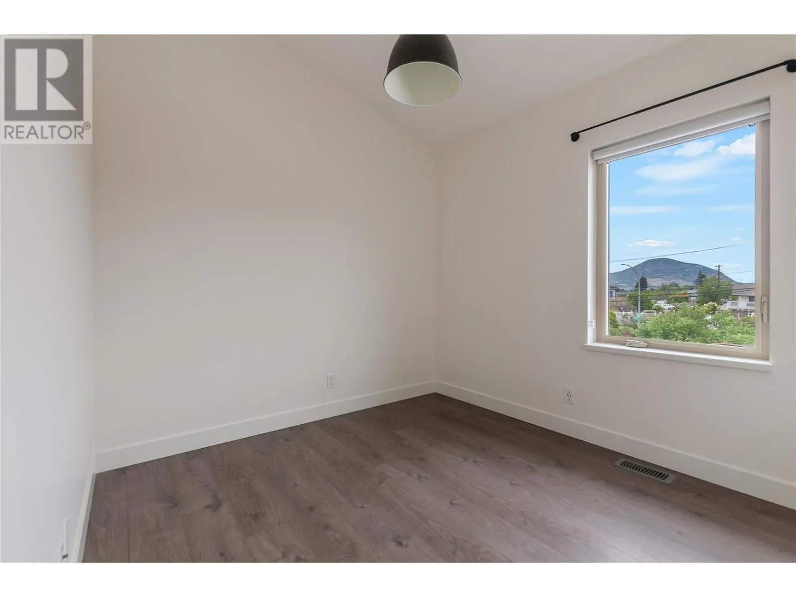 2922 Wilson Street Unit# 101