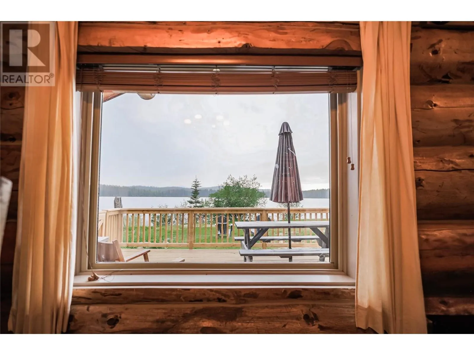 Cabin 10 Hatheume Lake Lodge