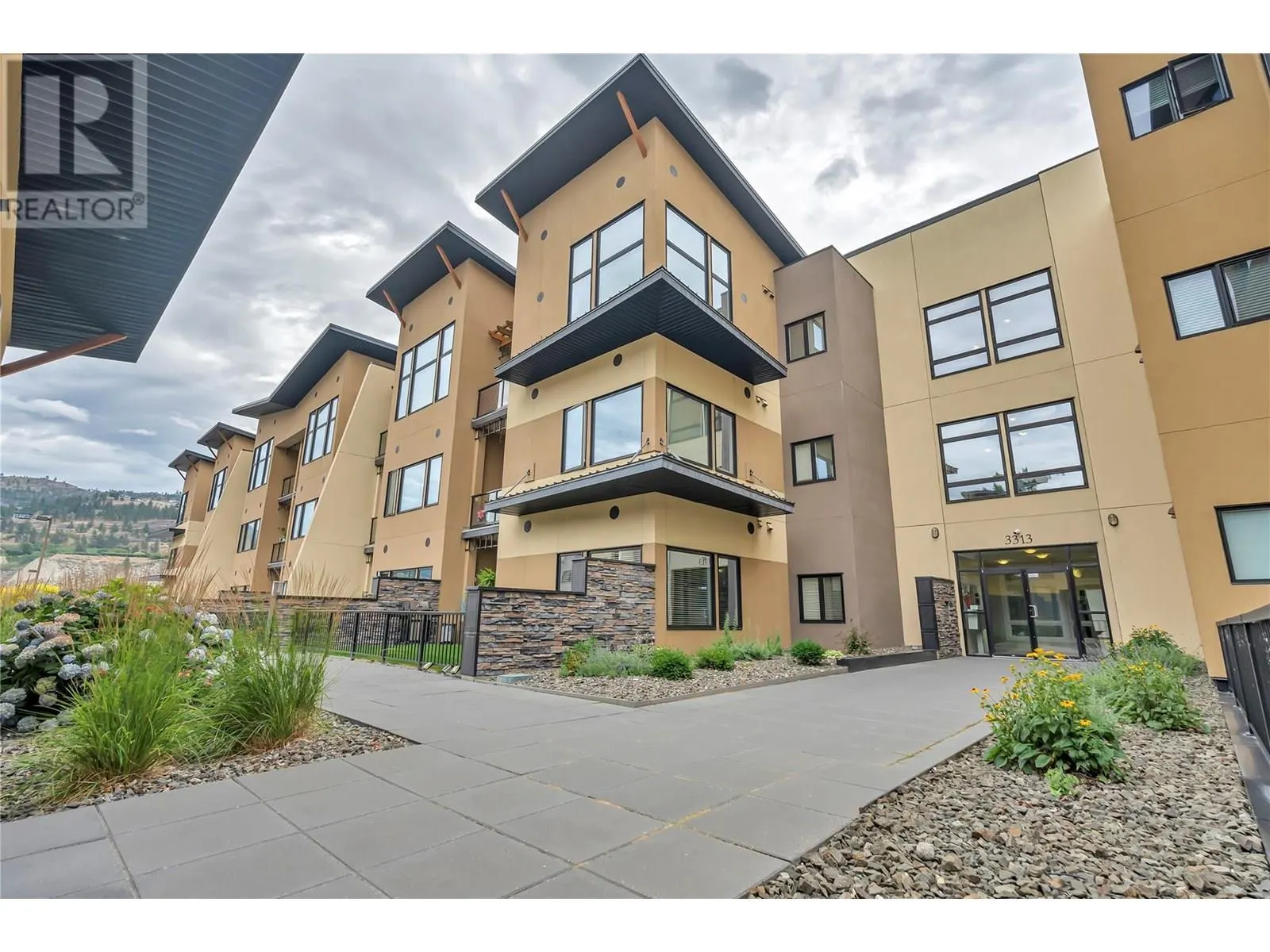 3313 Wilson Street Unit# 207