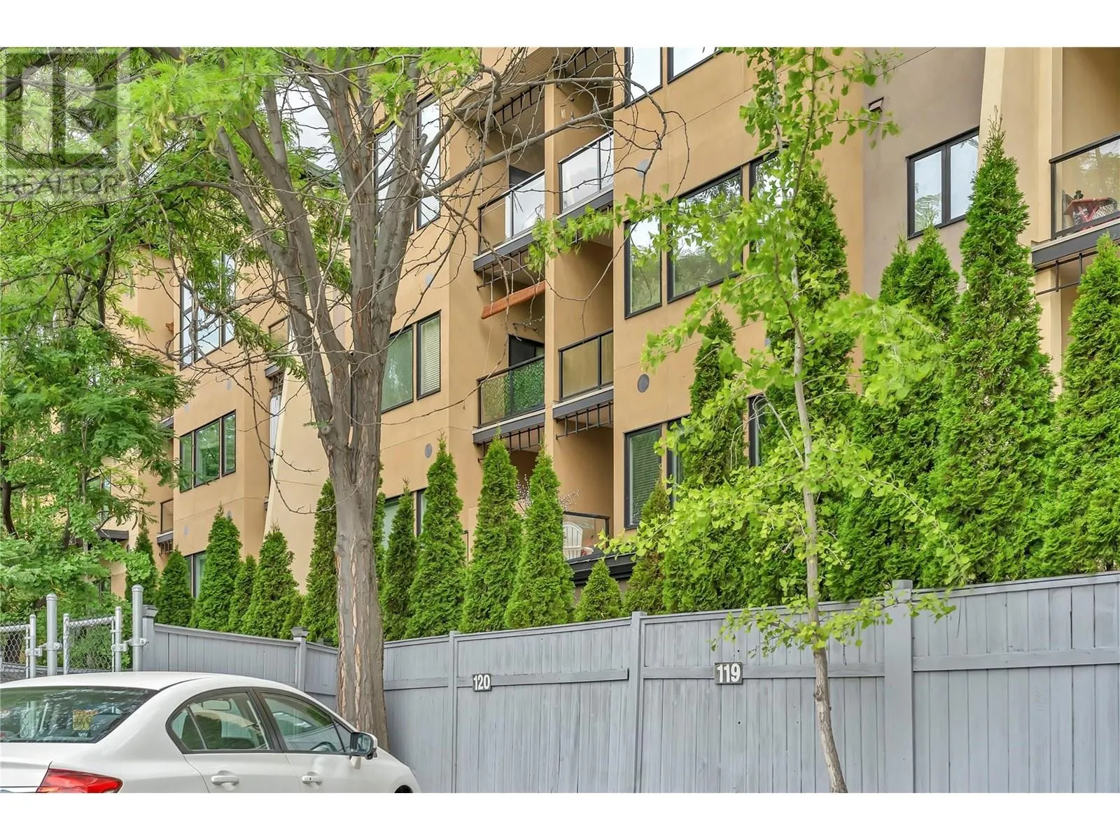 3313 Wilson Street Unit# 207