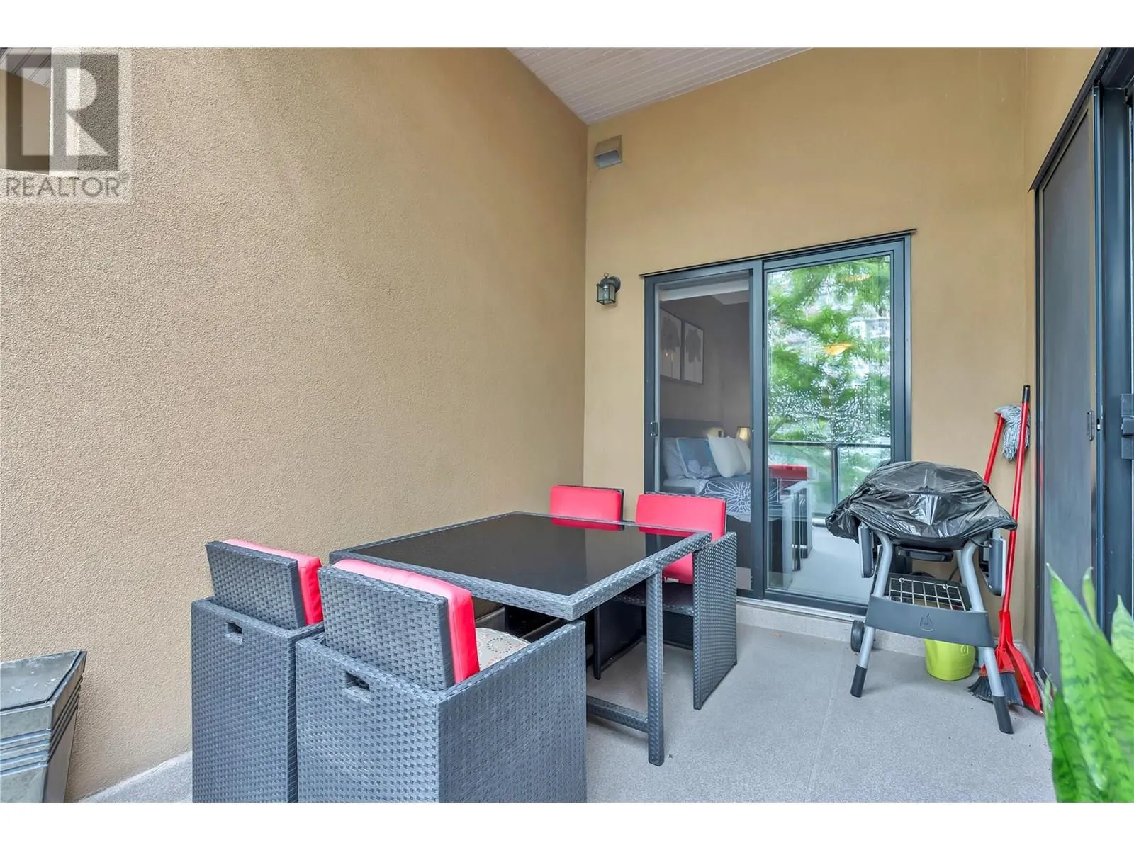 3313 Wilson Street Unit# 207
