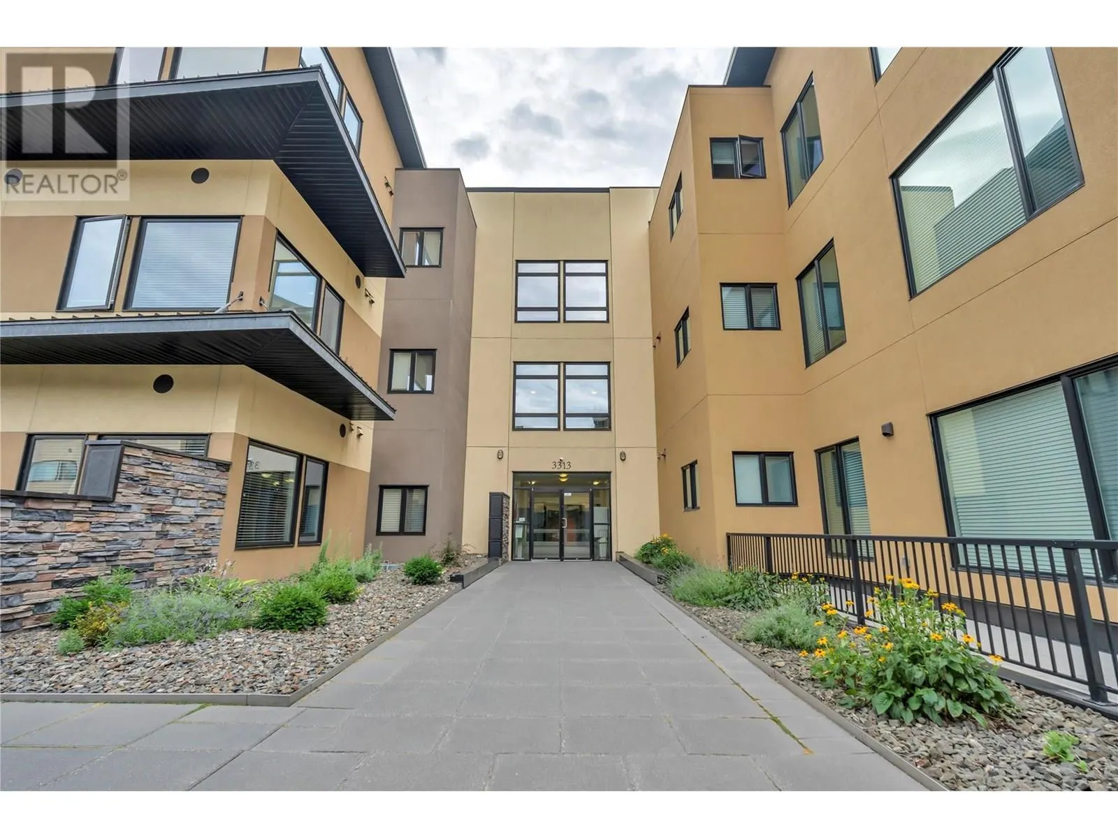 3313 Wilson Street Unit# 207
