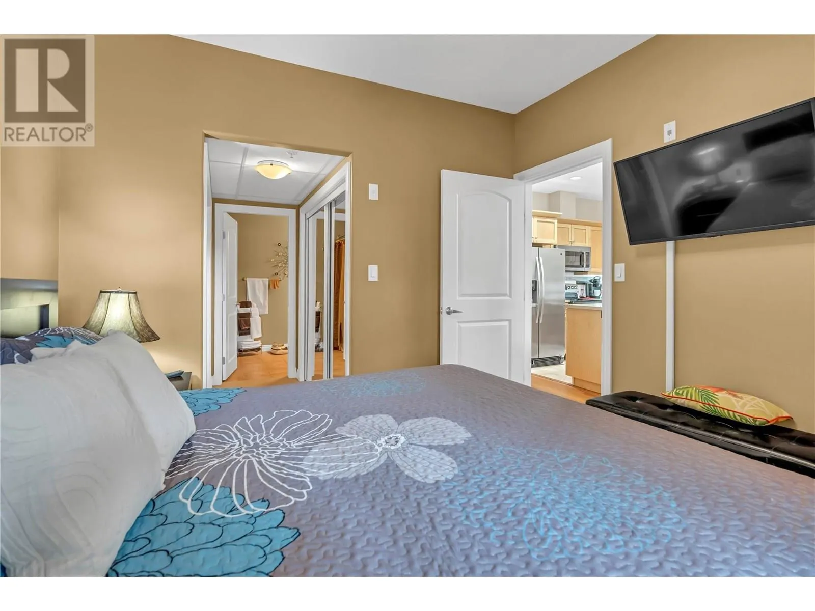 3313 Wilson Street Unit# 207